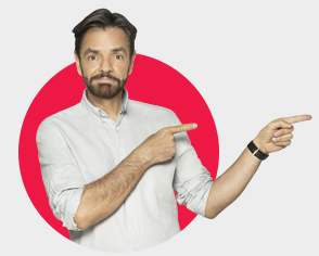 Eugenio Derbez mostrando los beneficios de Dish Latino